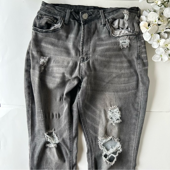 3/$20 Almost Famous Black wash/Gray  Distressed Jeans - Picture 4 of 7